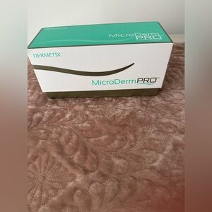 MicroDermPRO Skincare Device